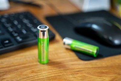 2000mAh 18650 Litijeva baterija